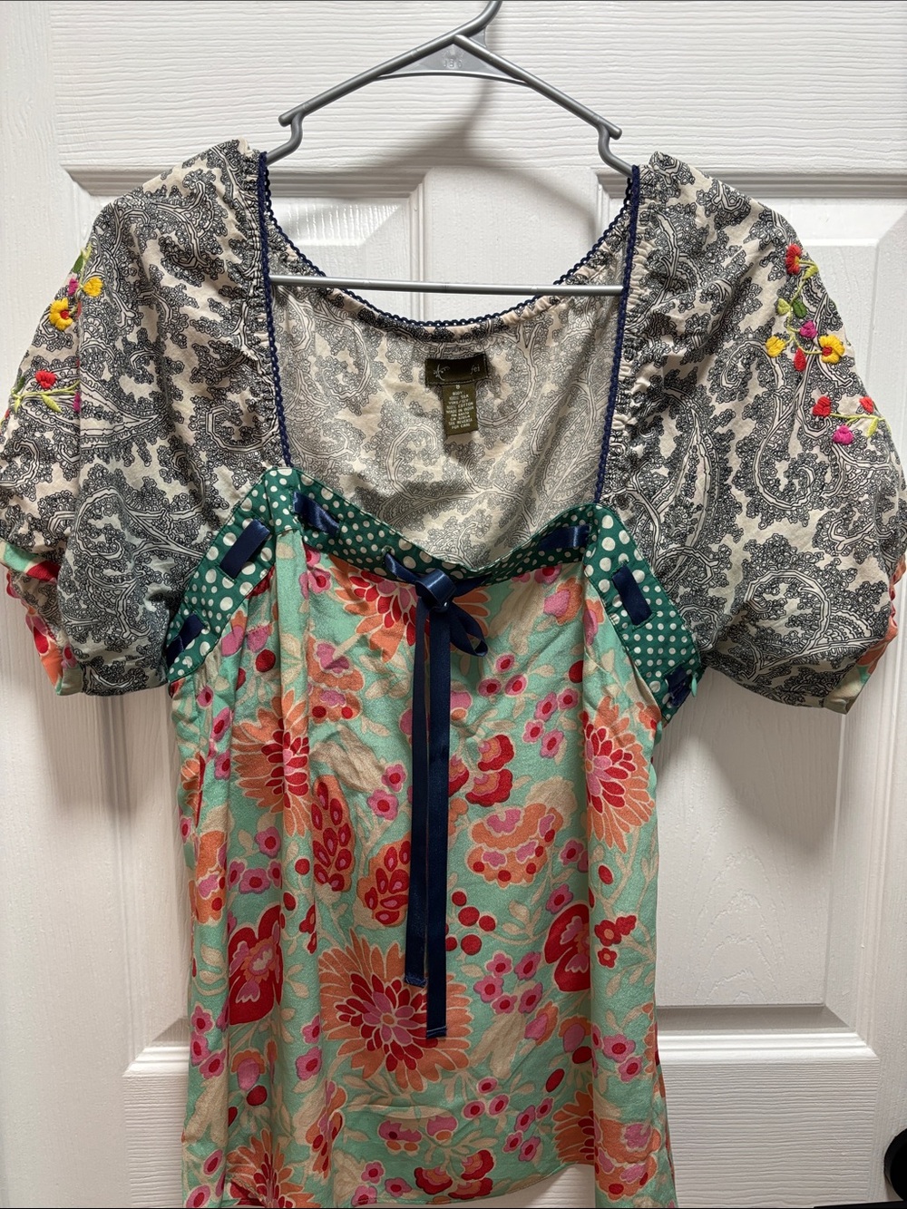 Vintage FEI size 8-sold at Anthropologie 100% silk with cotton crochet sleeves